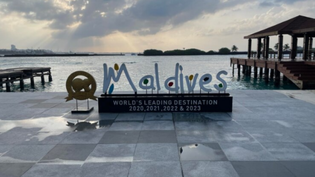 US Passport to Visit Maldives 